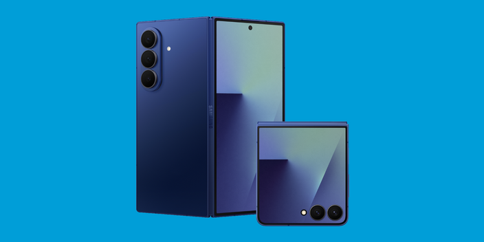 Samsung Galaxy Z Fold7 smartphone and Samsung Galaxy Z Flip7 smartphone on a blue background